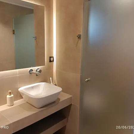 Marea Luxury - Cyrenia Apartment Korithion